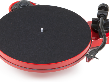 ProJect RPM 1 Carbon Turntable with Ortofon 2M Red Cartridge Sale